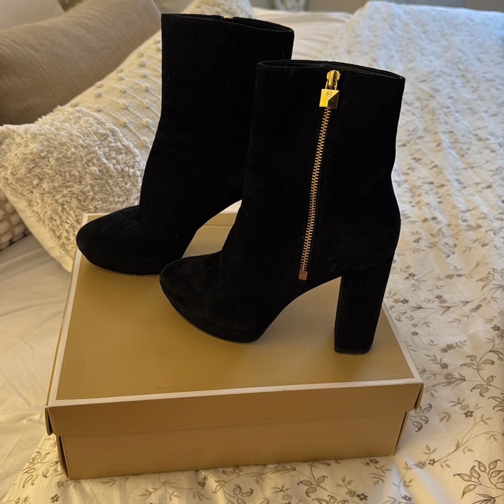 Suede black booties